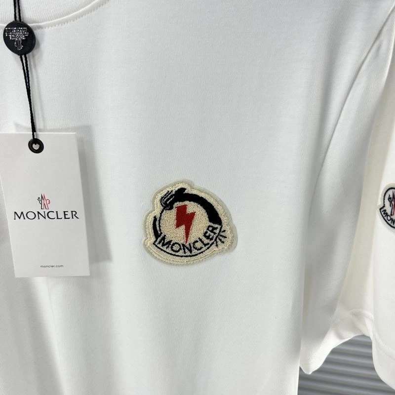 WellDesigned Moncler T-Shirts 141024