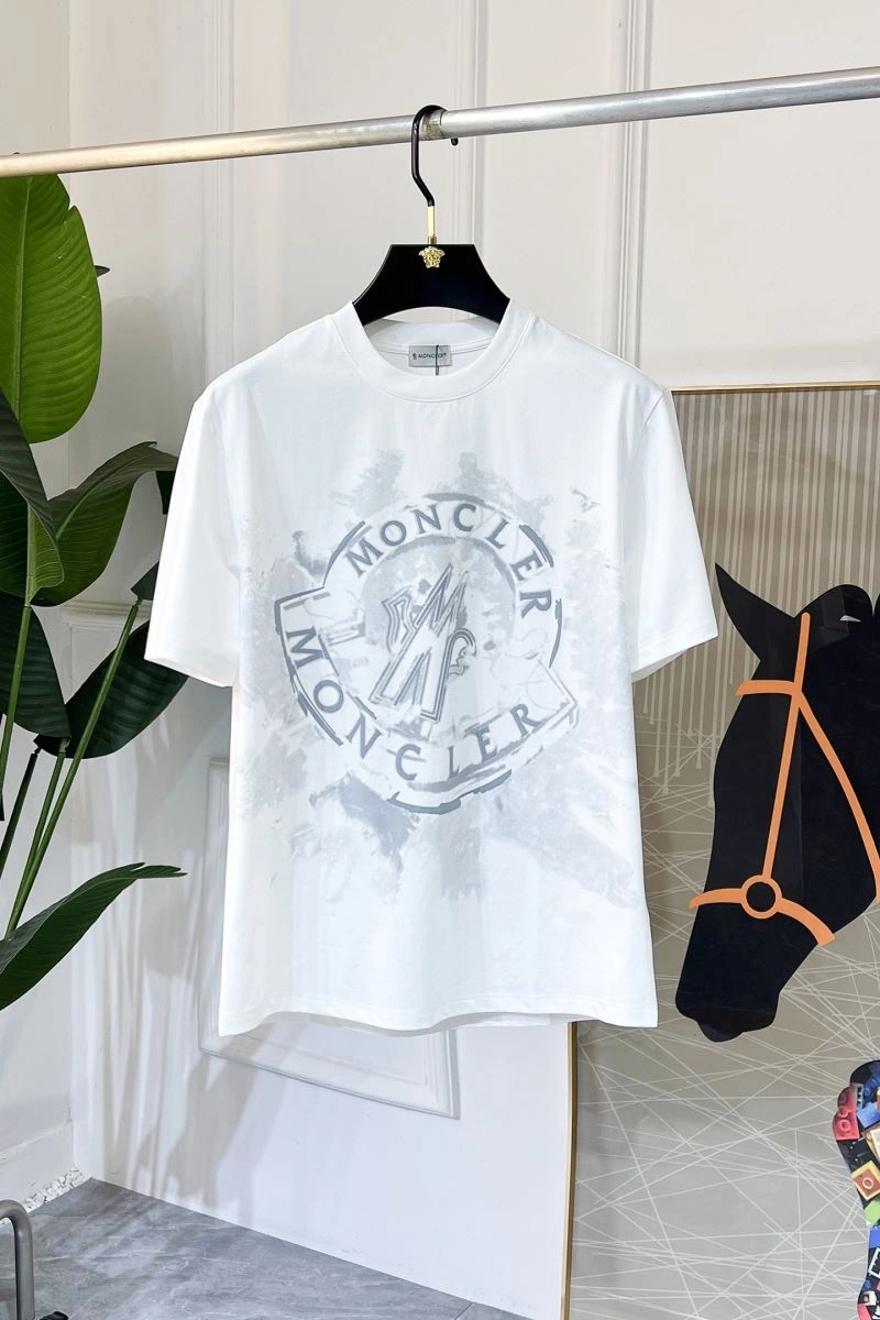 Moncler T-Shirts Durable 141032
