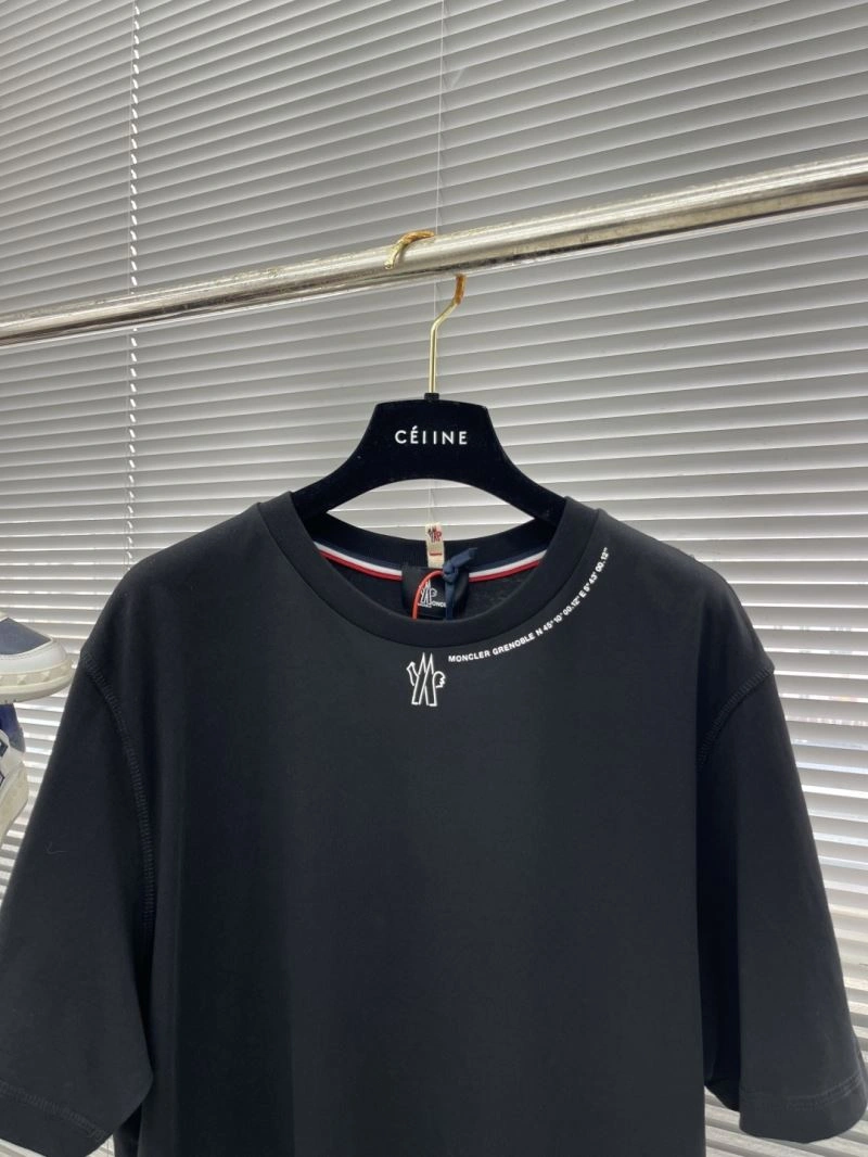 Modern Moncler T-Shirts 141020