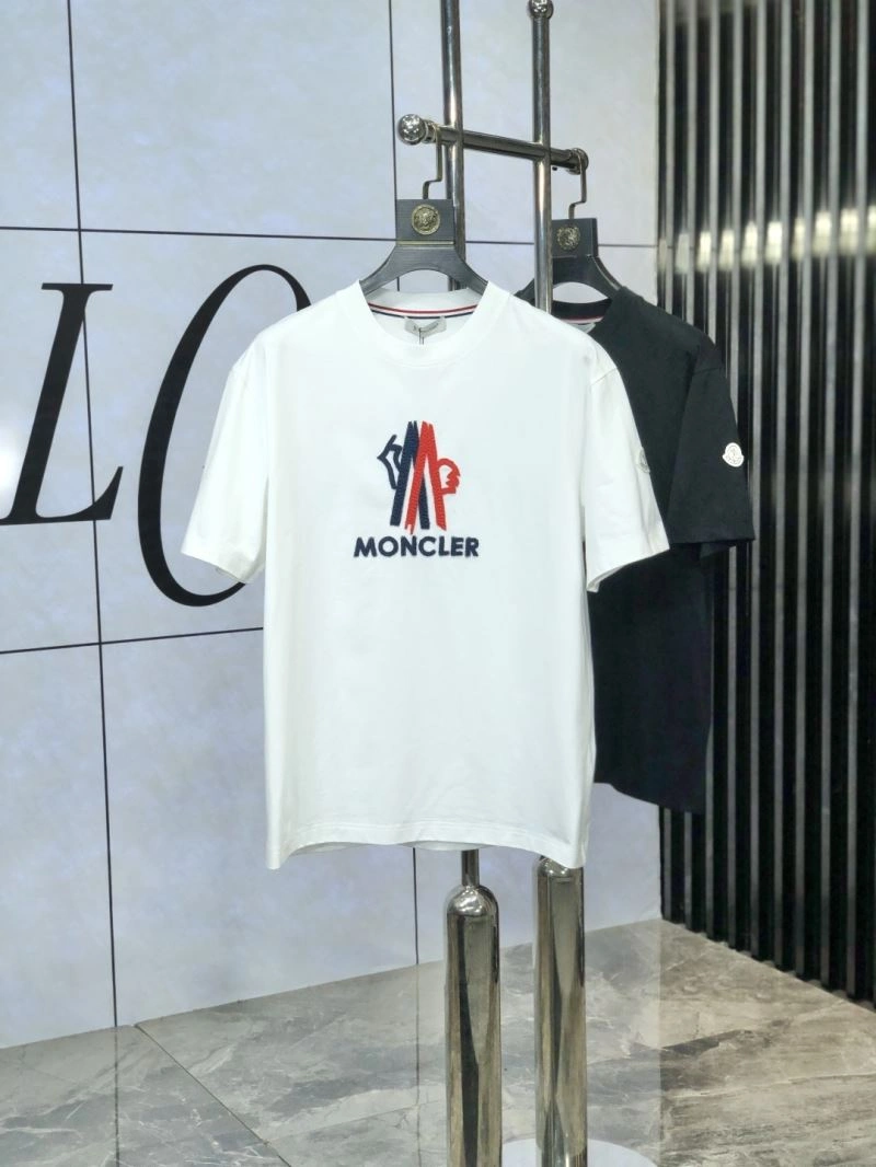 Moncler T-Shirts Soft 141012