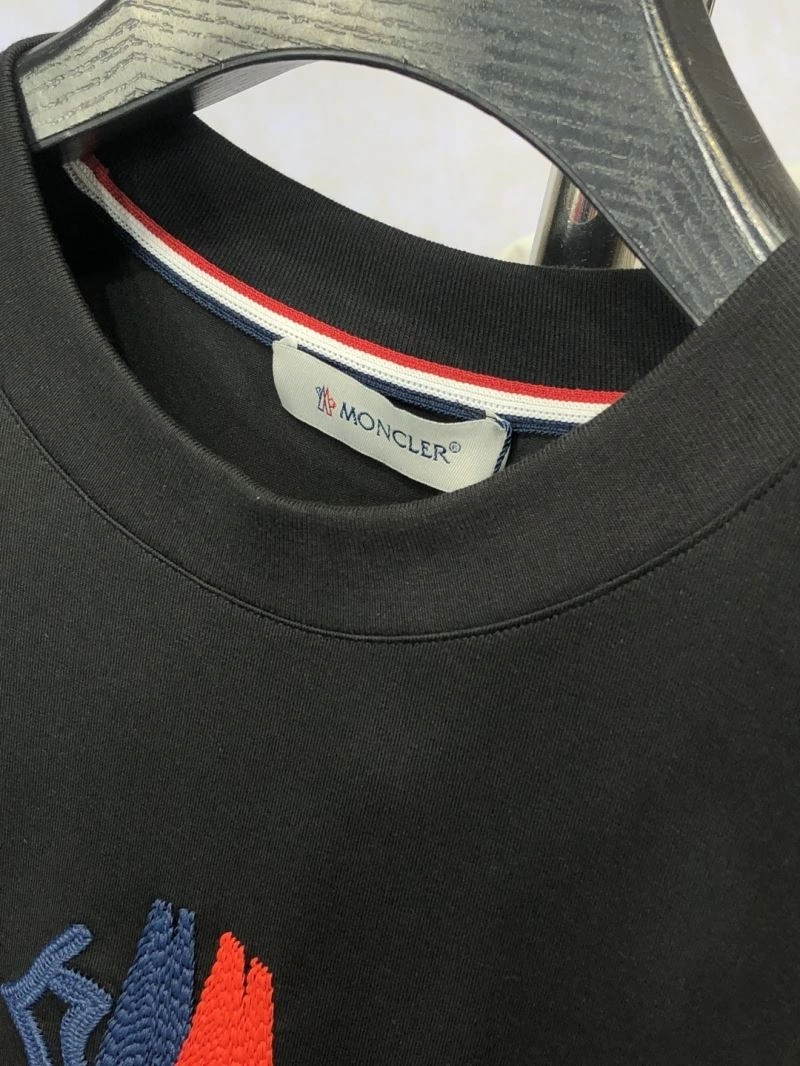 Moncler T-Shirts Soft 141012