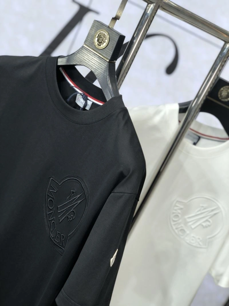 Moncler T-Shirts Effortless 141016