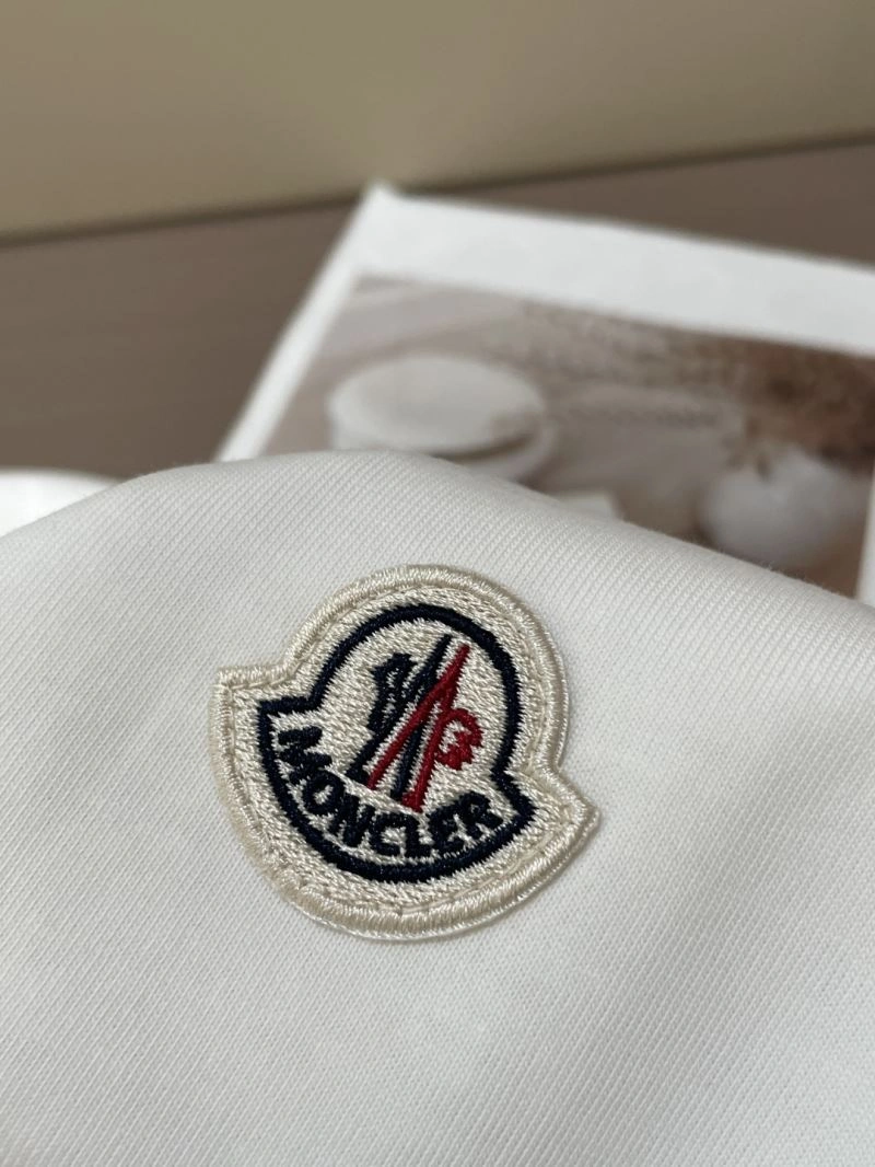 Minimalist Moncler T-Shirts 141011