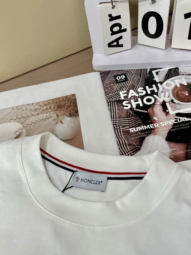 Moncler T-Shirts EasyMatch 141008