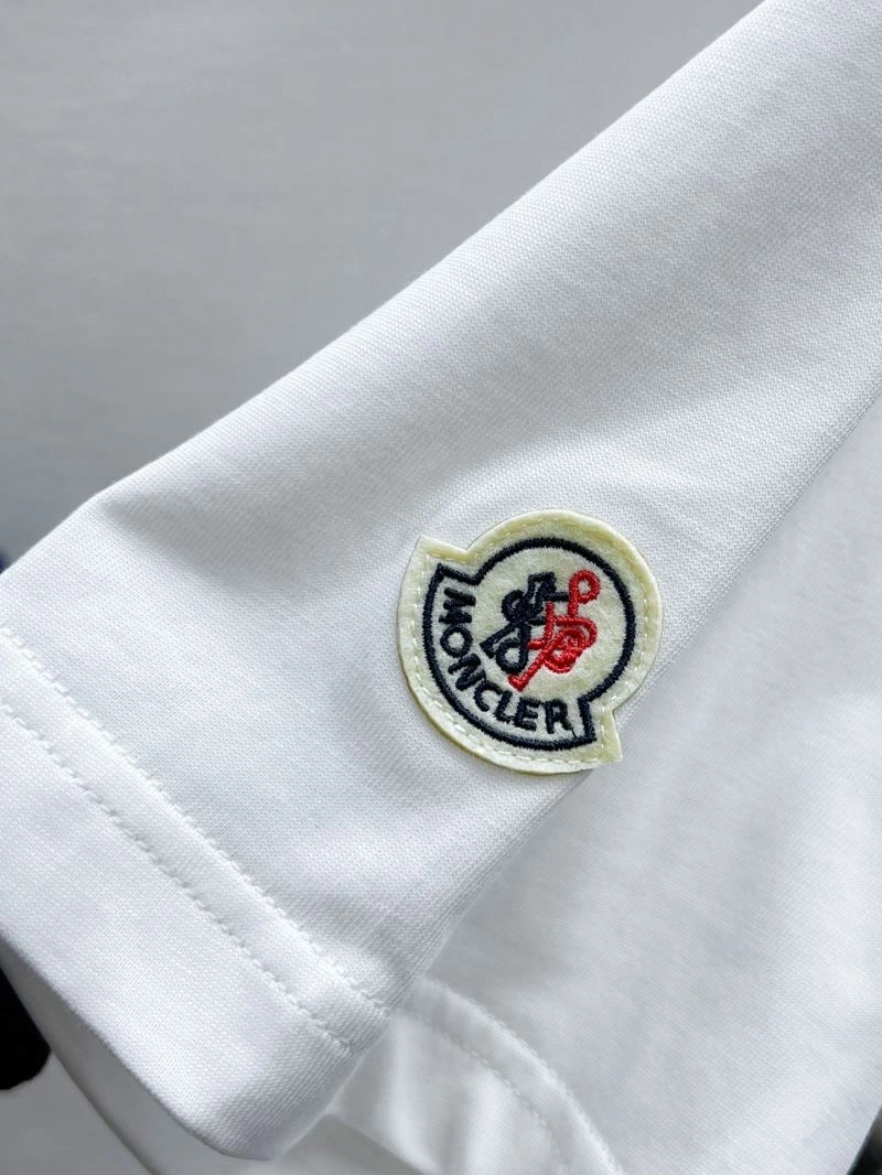 Moncler T-Shirts Chic 140992