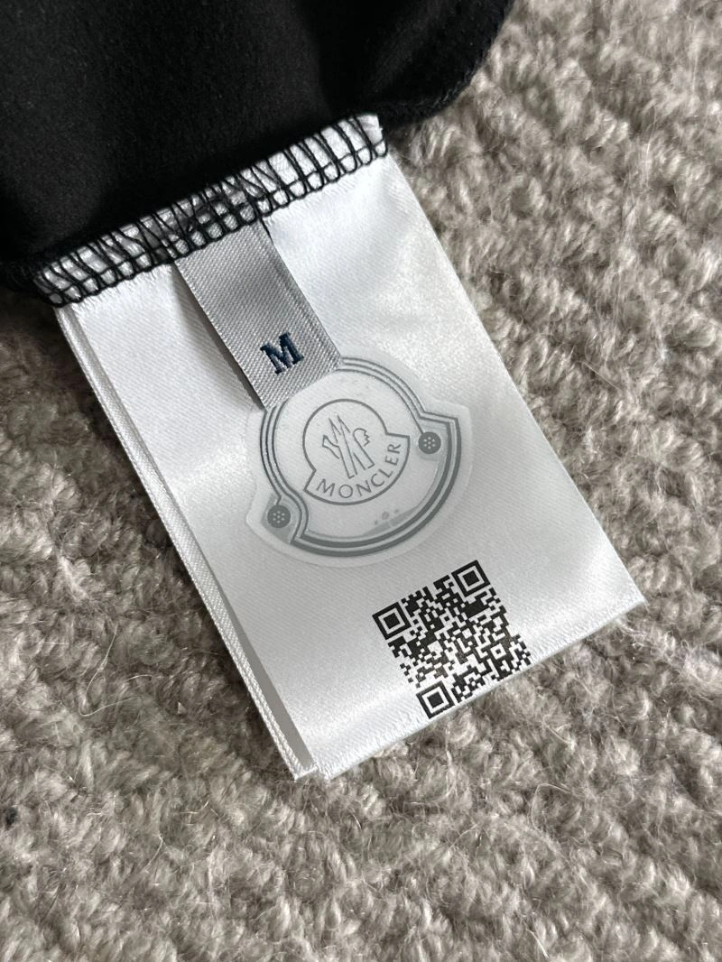 FlexibleFit Moncler T-Shirts 140978
