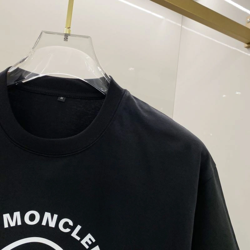 ZipUp Moncler T-Shirts 140991