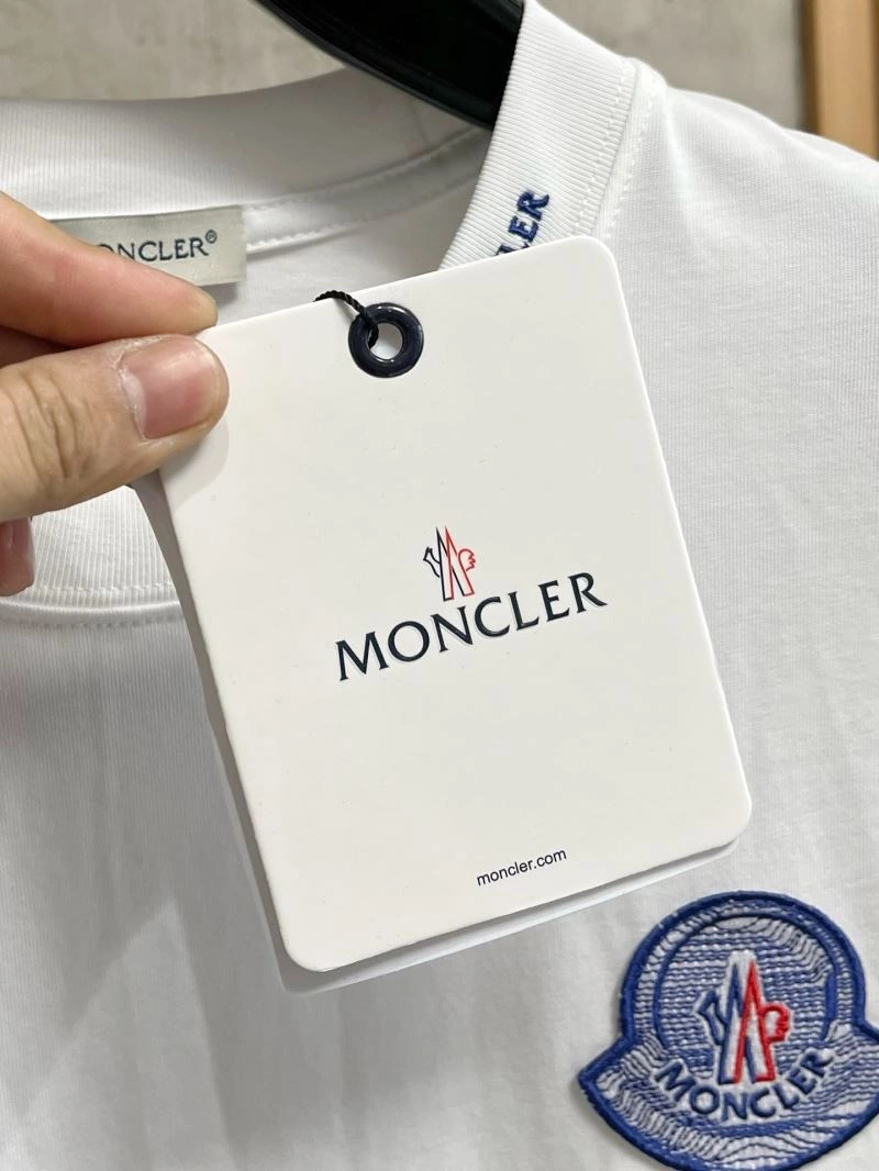 Durable Moncler T-Shirts 140990