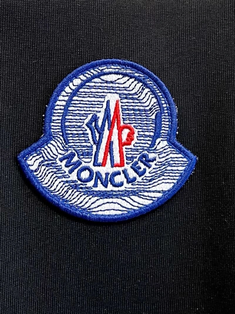 Moncler T-Shirts Flexible 140996