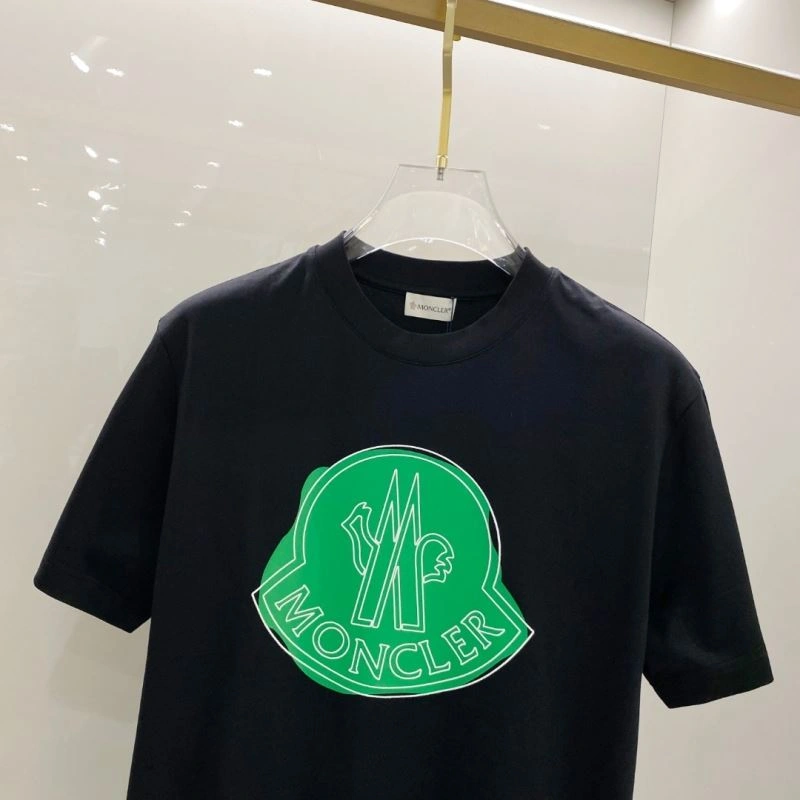 AllSeason Moncler T-Shirts 140982