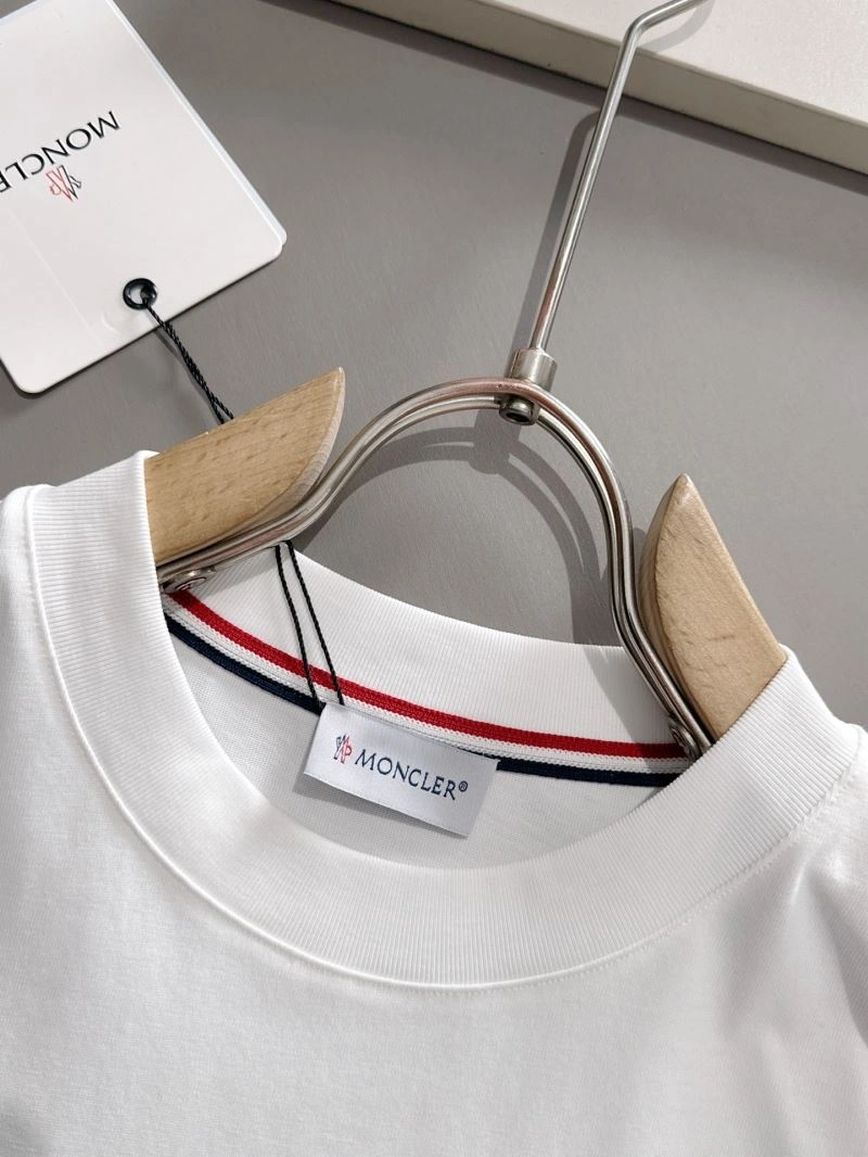 Moncler T-Shirts MultiPurpose 140981