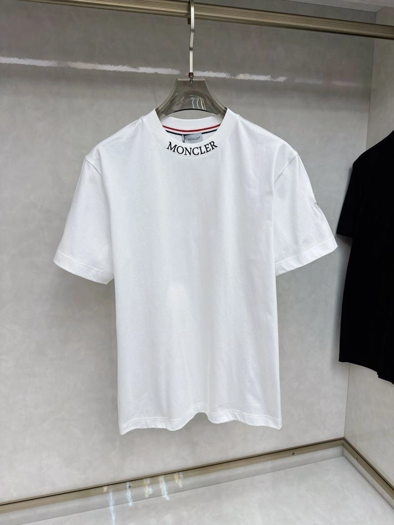 Stretchable Moncler T-Shirts 140994
