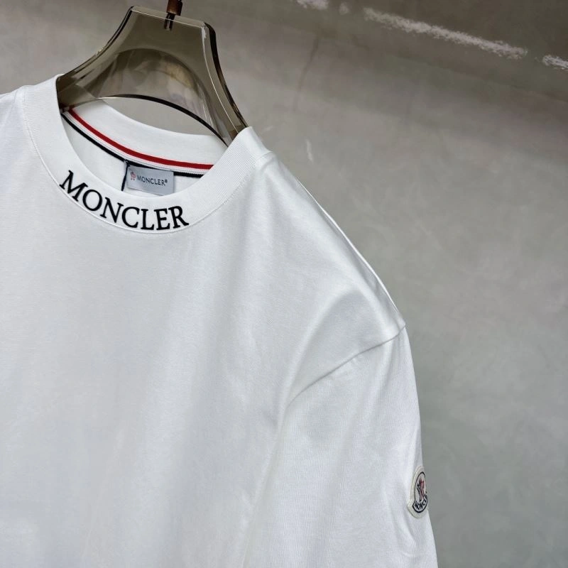 Stretchable Moncler T-Shirts 140994
