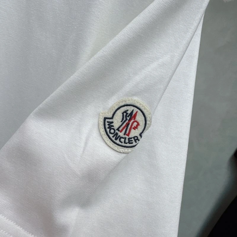 Stretchable Moncler T-Shirts 140994