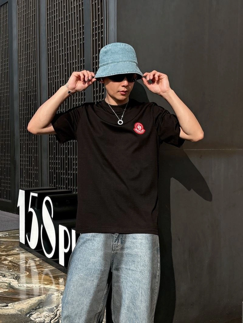 FashionForward Moncler T-Shirts 141003
