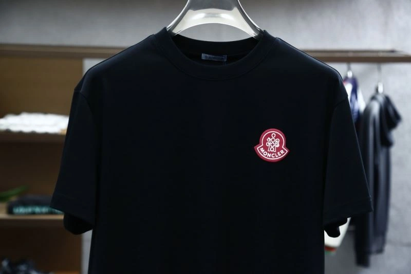MultiPurpose Moncler T-Shirts 141000