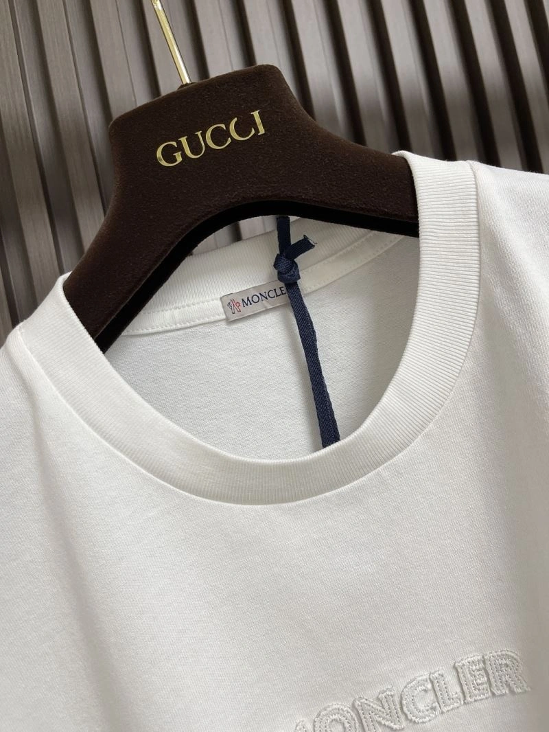 Premium Moncler T-Shirts 140973