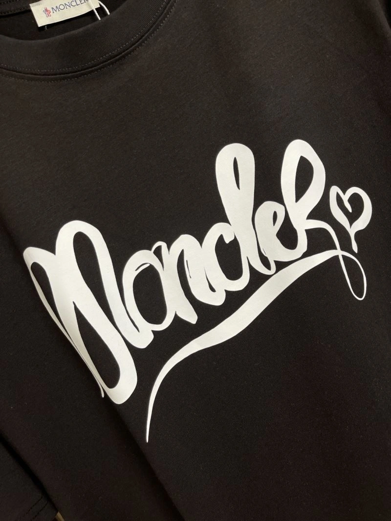 Snug Moncler T-Shirts 140970