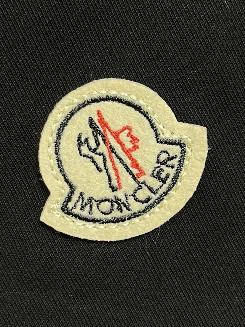 Bold Moncler T-Shirts 140965