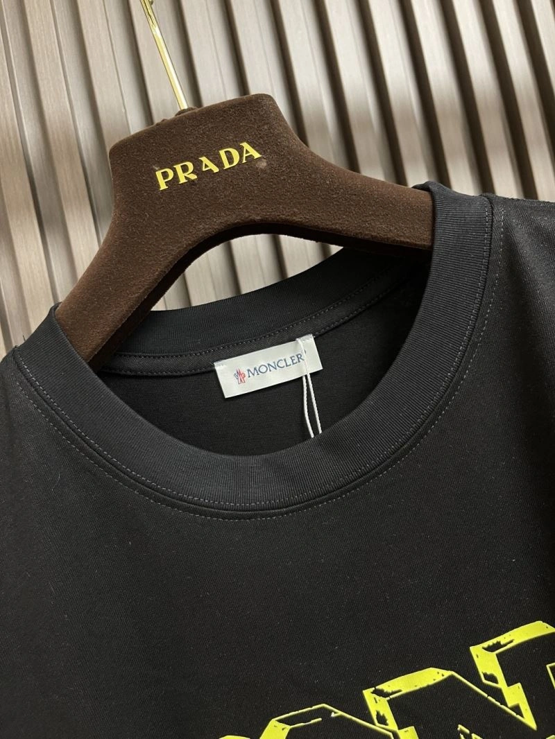 Bold Moncler T-Shirts 140965