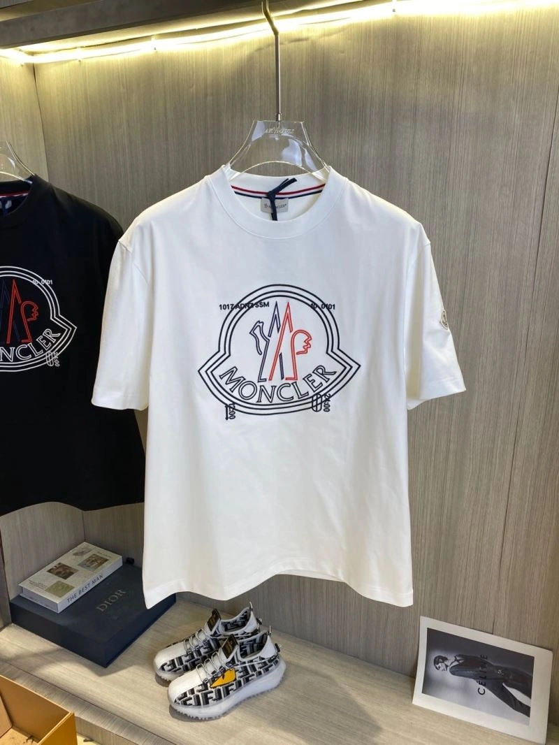 TimelessDesign Moncler T-Shirts 140962