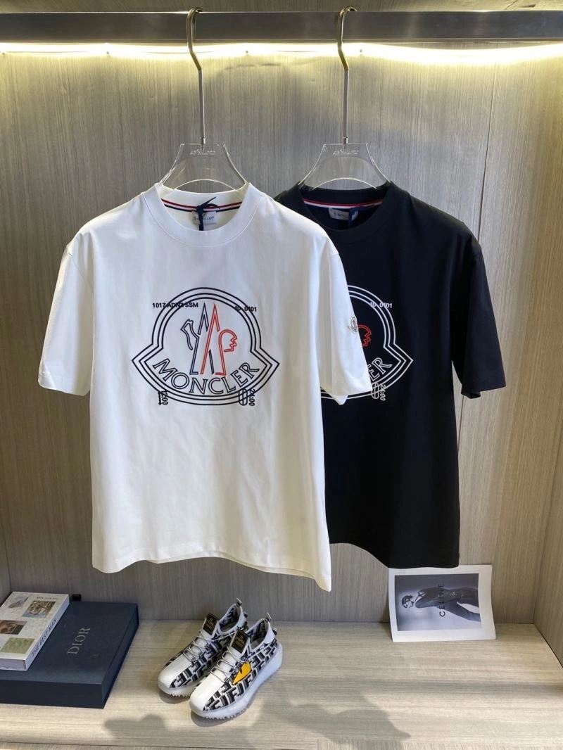 TimelessDesign Moncler T-Shirts 140962