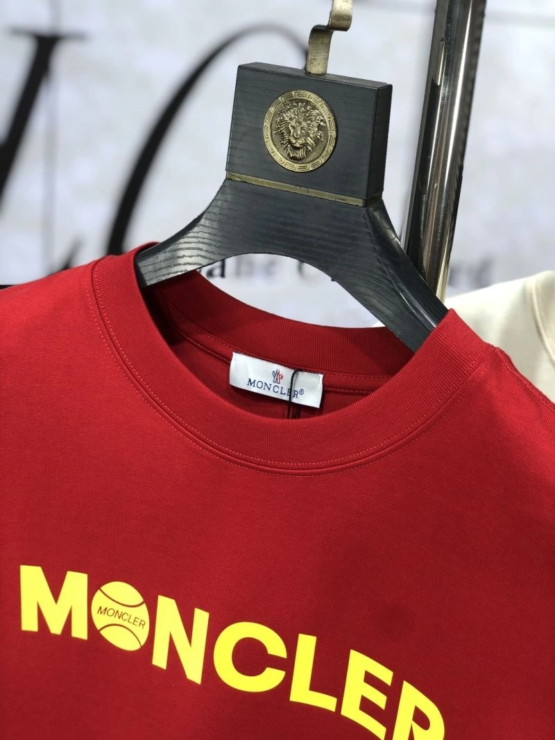 ZipUp Moncler T-Shirts 140967