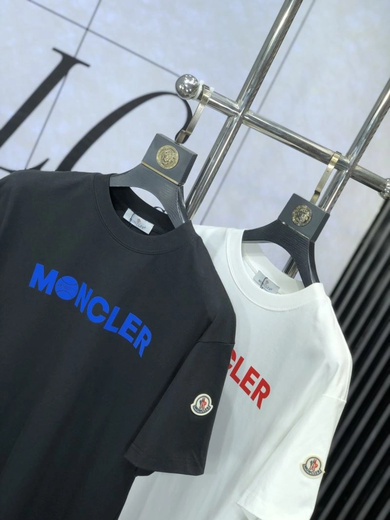 Moncler T-Shirts Breathable 140961