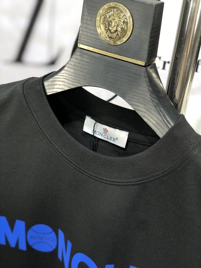 Moncler T-Shirts Breathable 140961