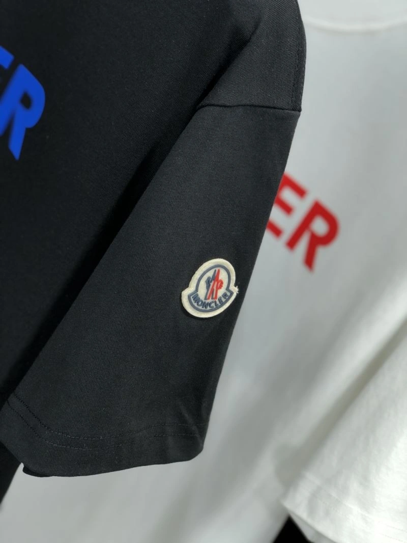 Moncler T-Shirts Breathable 140961