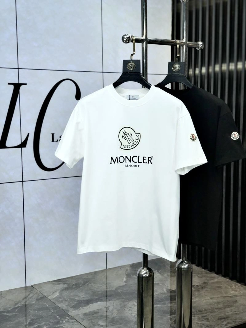 Moncler T-Shirts TimelessDesign 140964