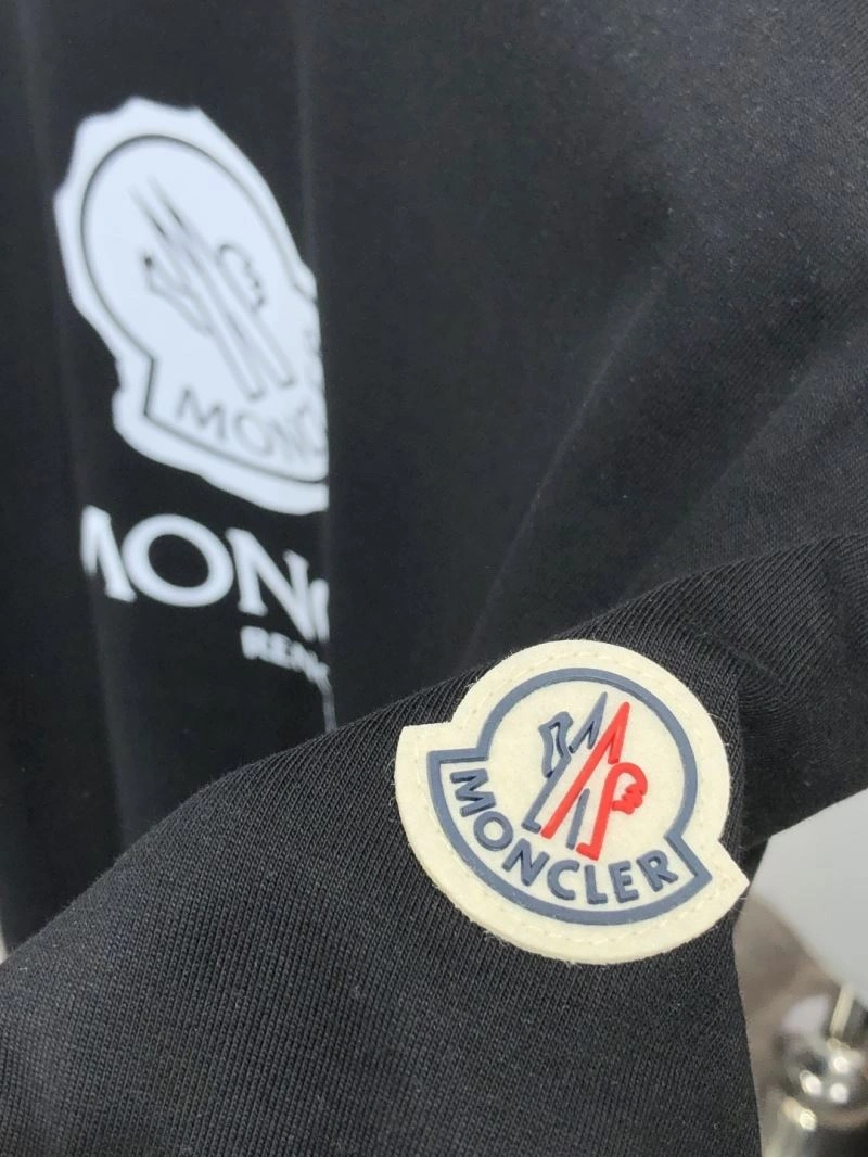 Moncler T-Shirts TimelessDesign 140964