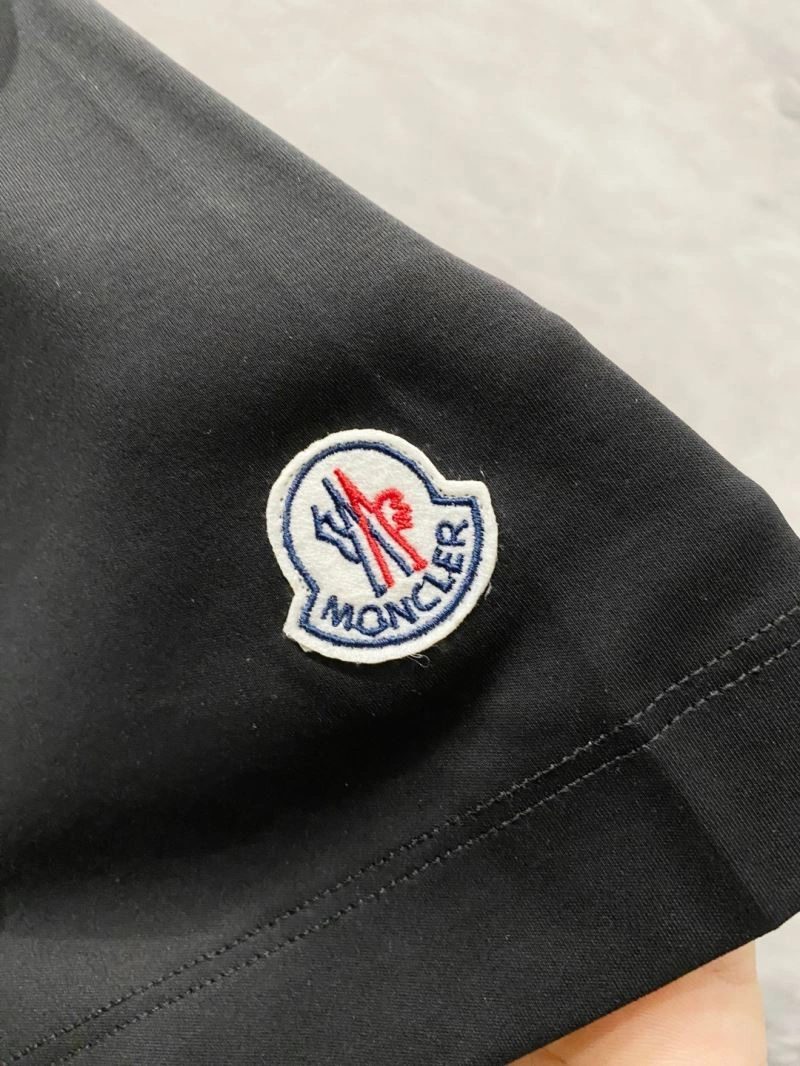 Neat Moncler T-Shirts 140953