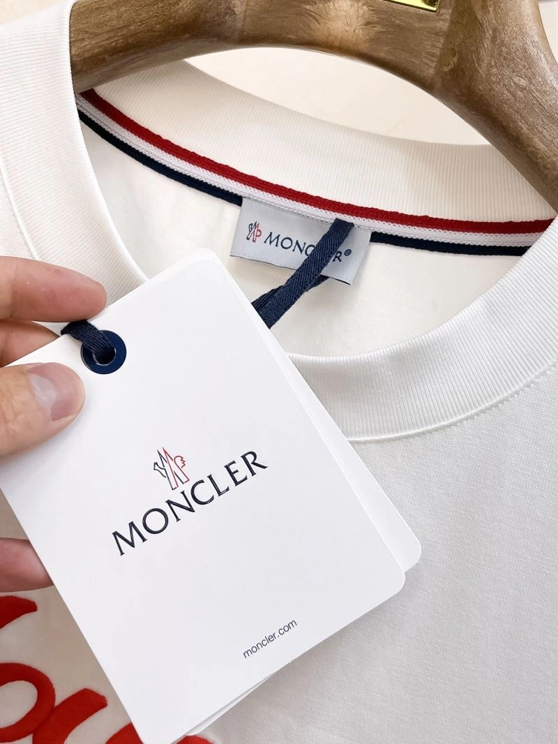 Moncler T-Shirts Cozy 140951