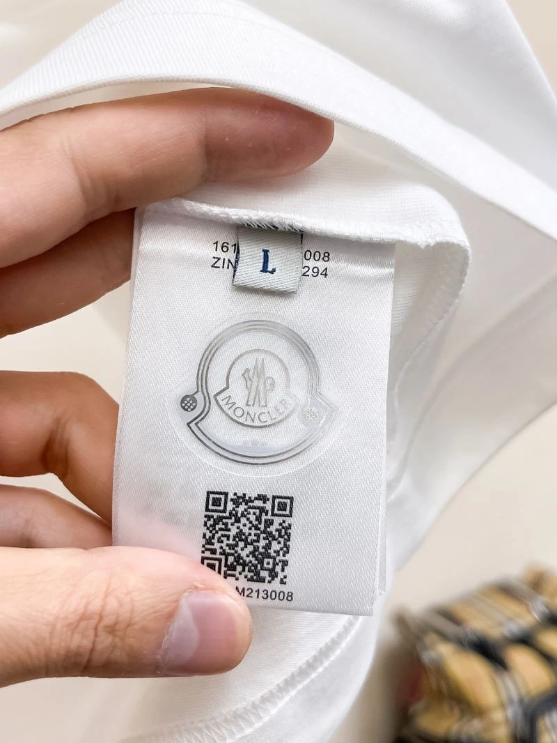 Moncler T-Shirts Cozy 140951