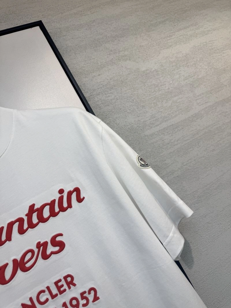 Moncler T-Shirts Practical 140960
