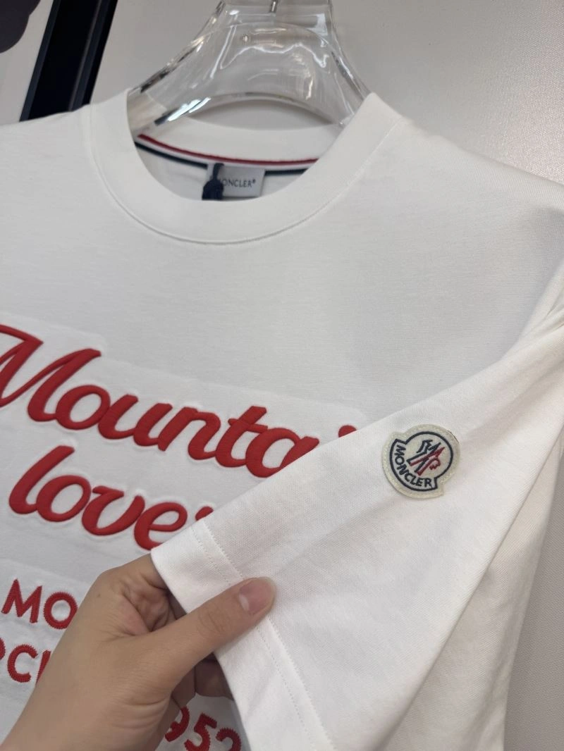 Moncler T-Shirts Practical 140960