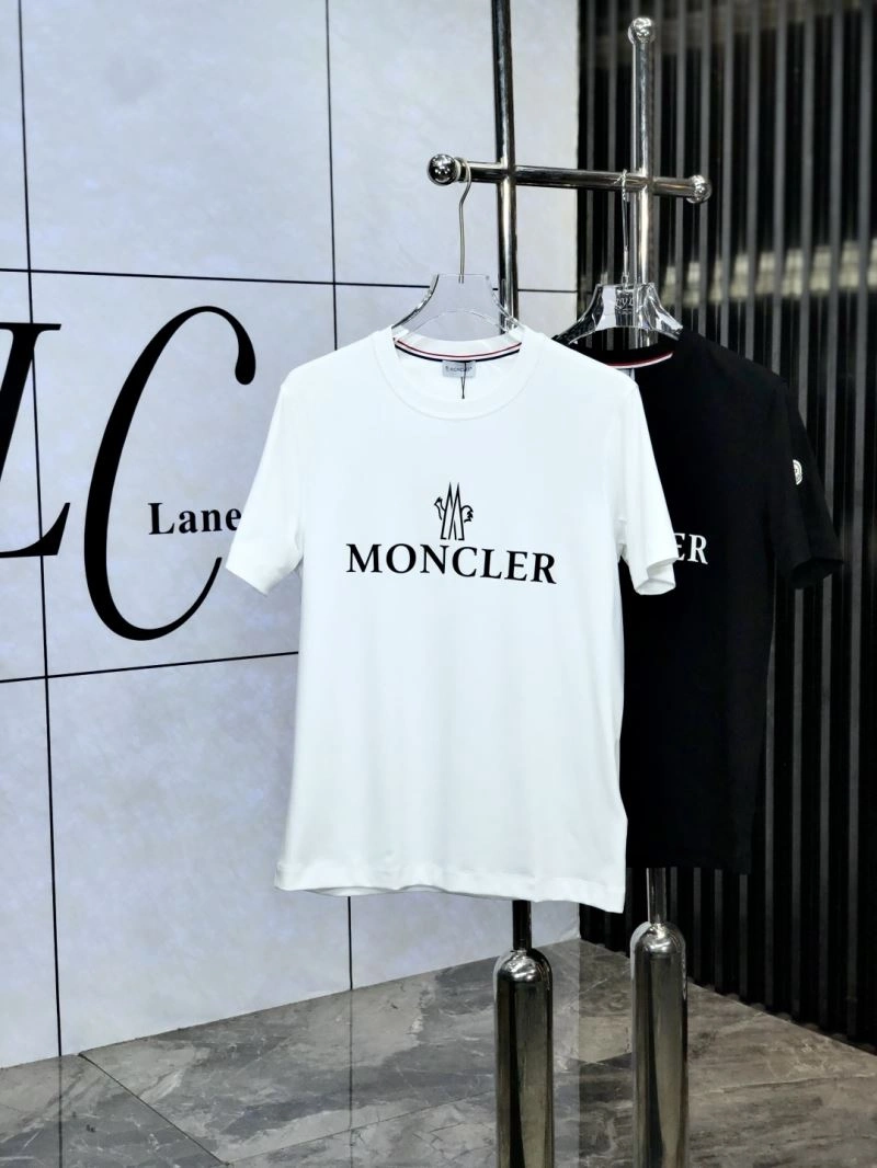 Stylish Moncler T-Shirts 140931