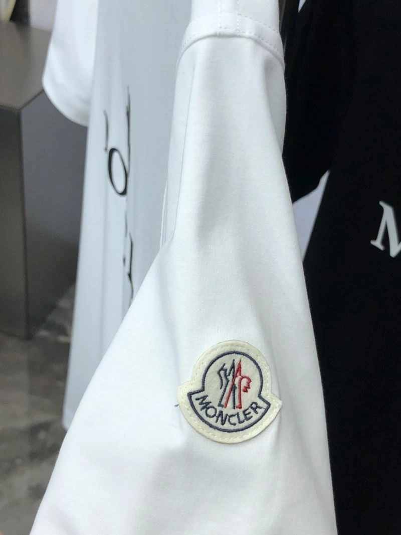 Stylish Moncler T-Shirts 140931