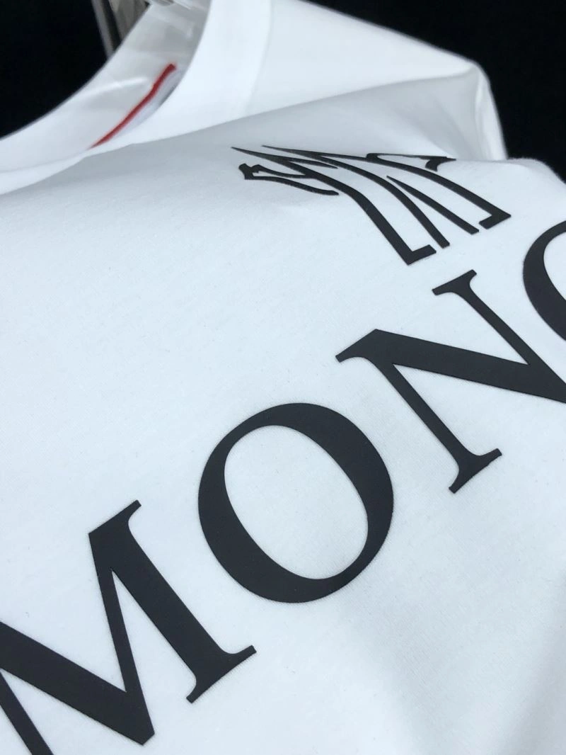 Stylish Moncler T-Shirts 140931