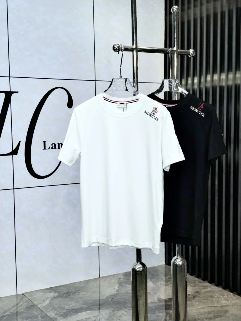 Stylish Moncler T-Shirts 140928