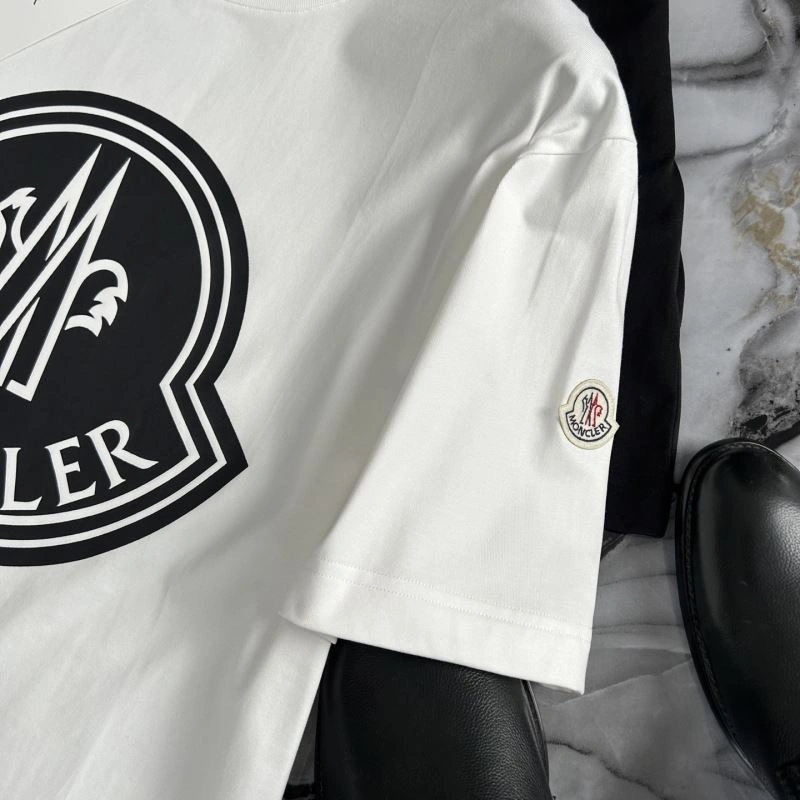 Sporty Moncler T-Shirts 140930