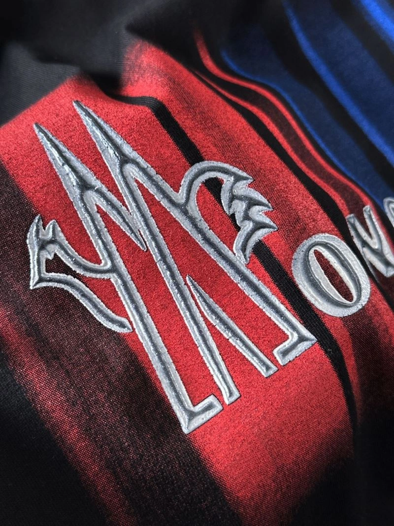 Moncler T-Shirts Sporty 140903