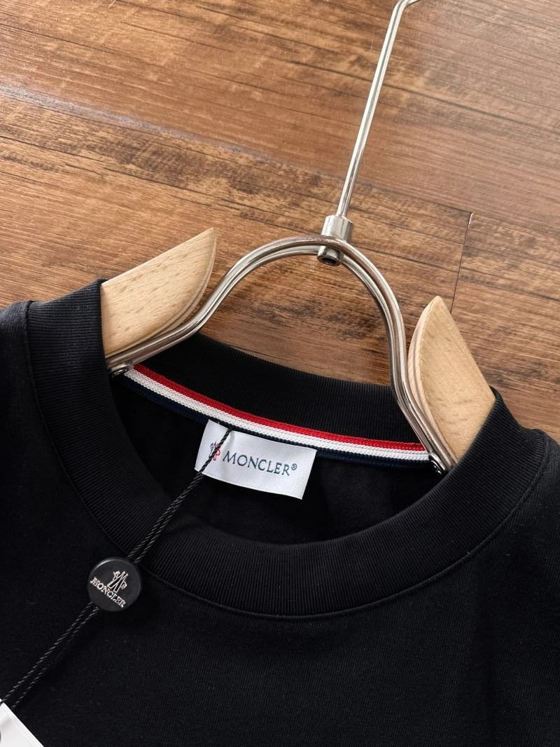 Moncler T-Shirts ModernLook 140917