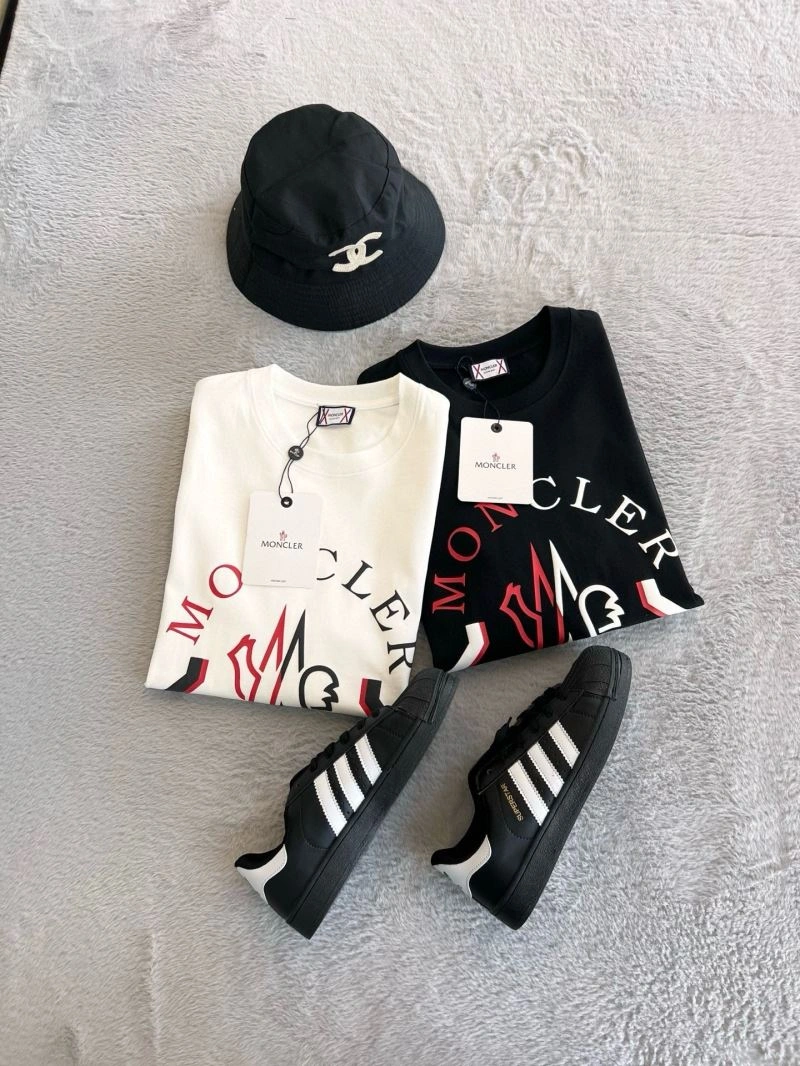 Bold Moncler T-Shirts 140902