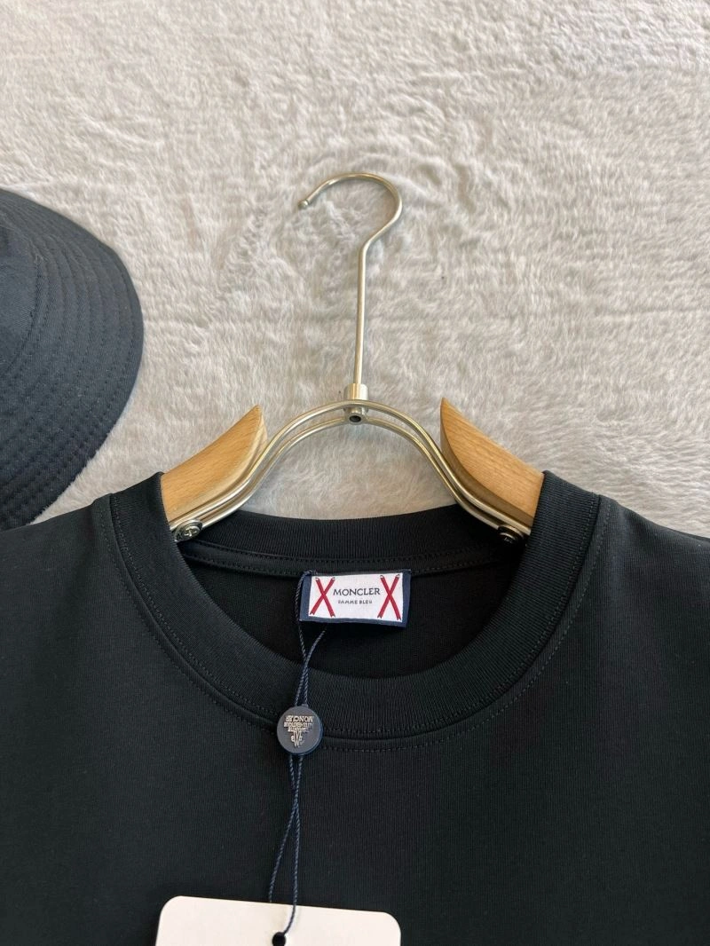 Compact Moncler T-Shirts 140912