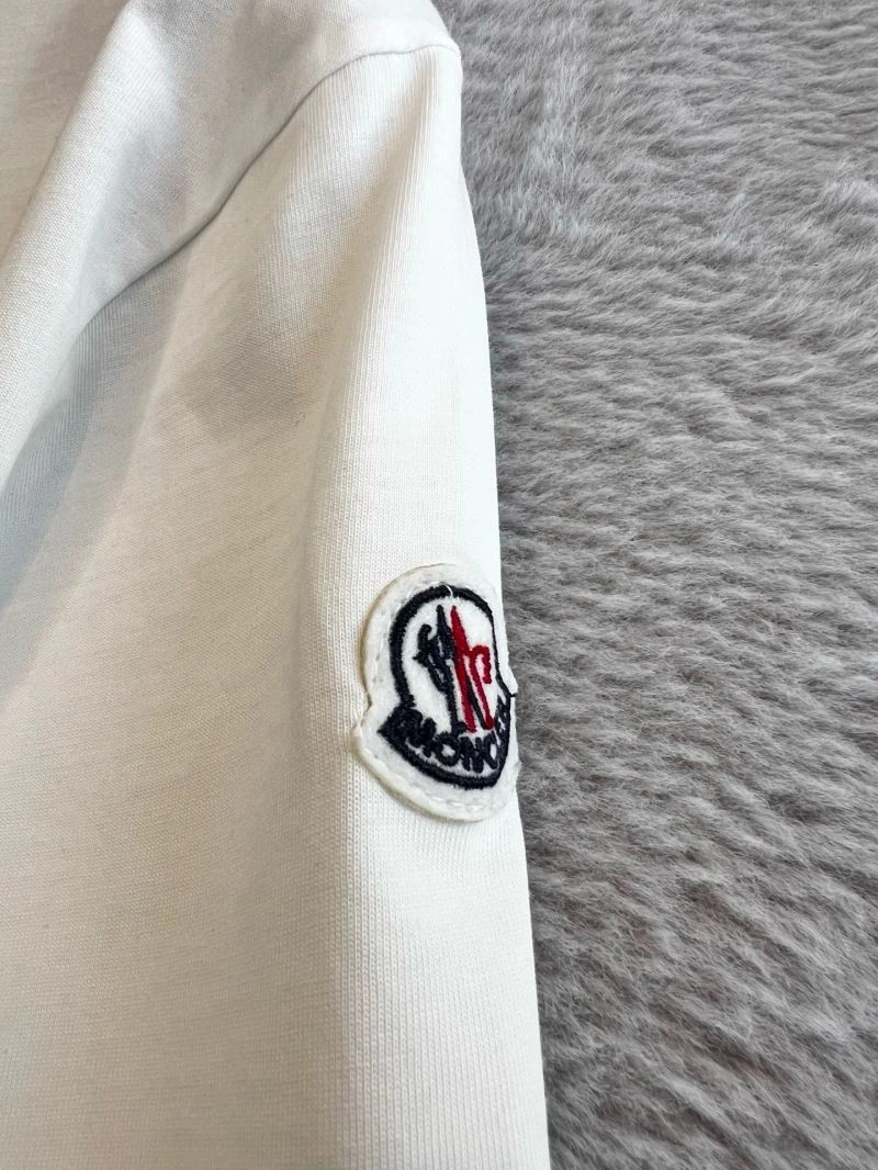 Moncler T-Shirts EasyMatch 140971