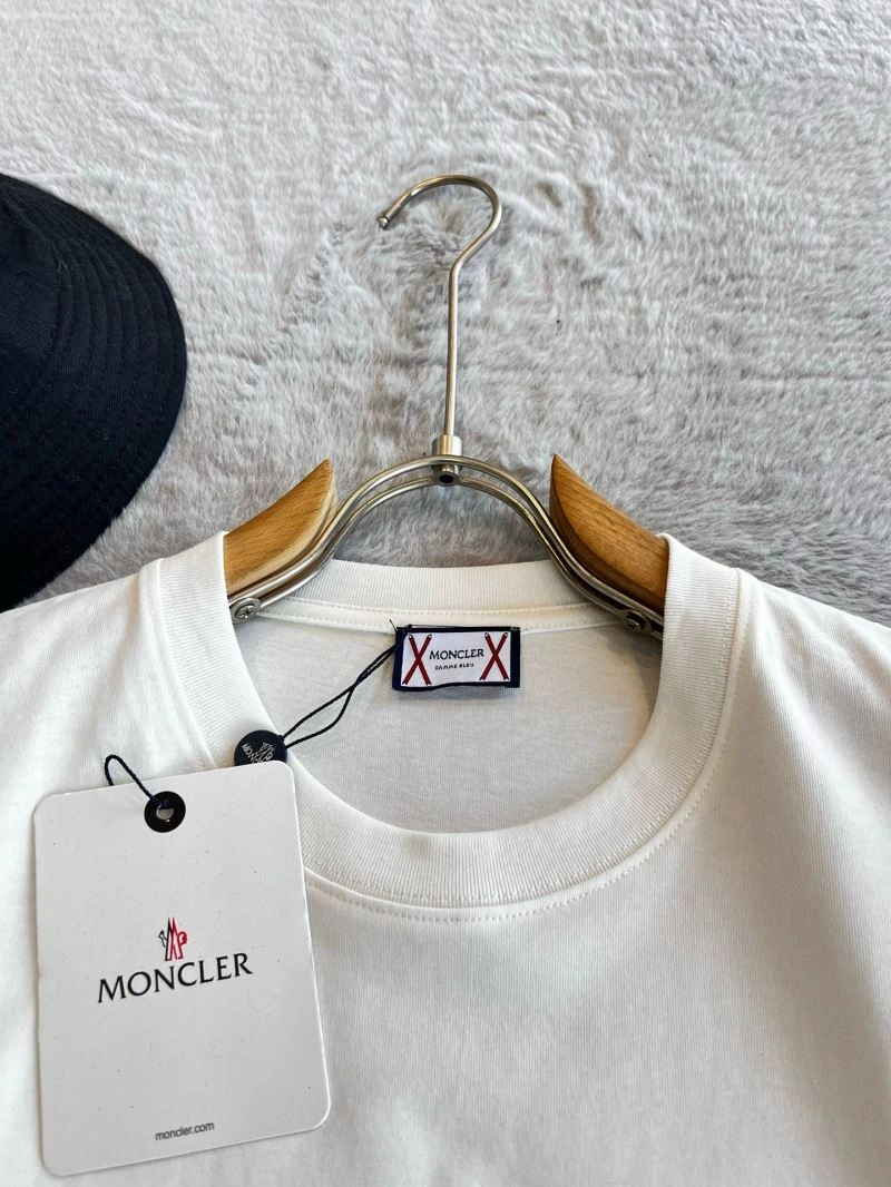 Moncler T-Shirts EasyMatch 140971