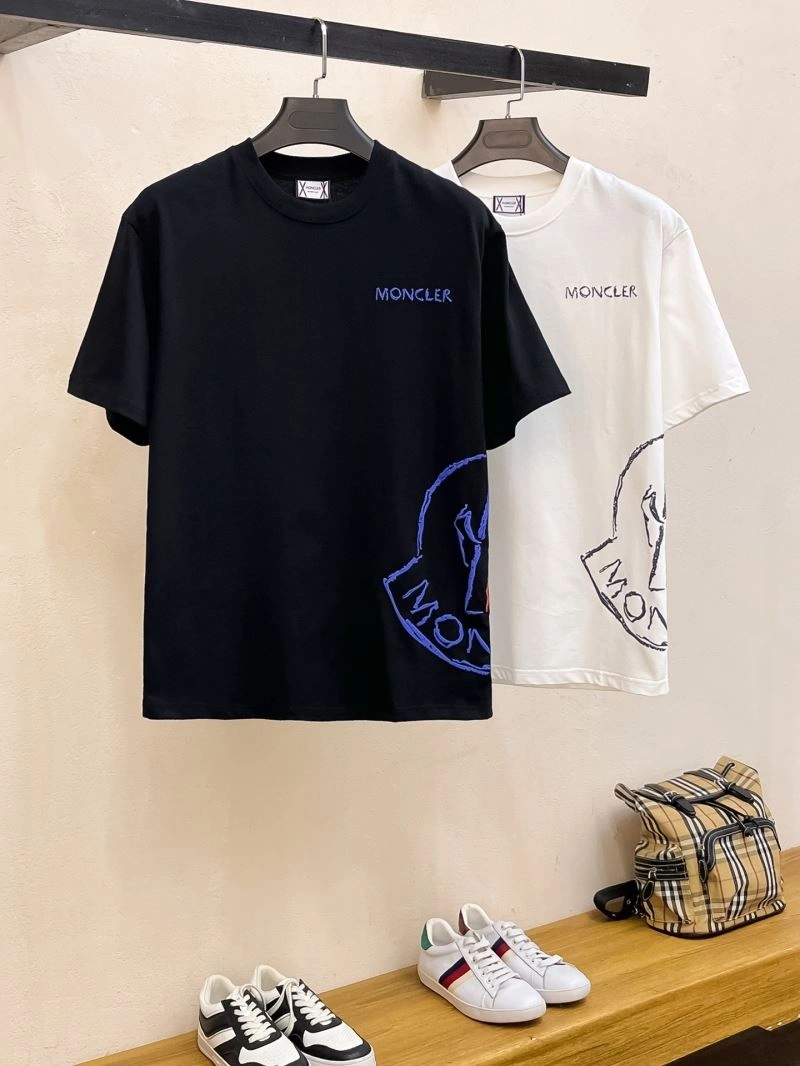RelaxedFit Moncler T-Shirts 140906