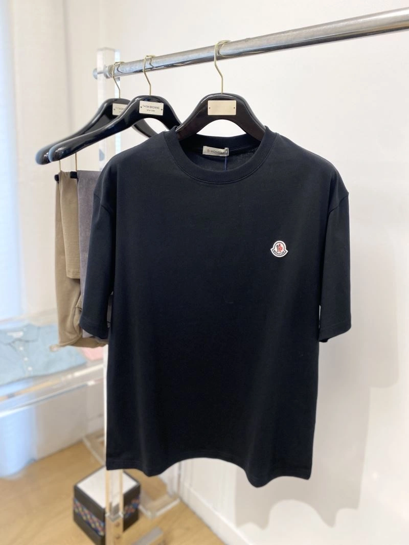 Moncler T-Shirts Efficient 140909